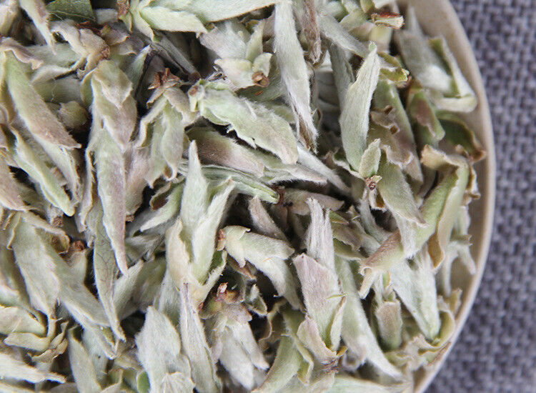 Yunnan Raw Tea Leaves White Buds Spring Tea Raw White Bud Spores Pu'er Raw Tea