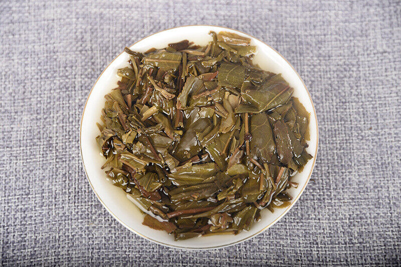 Pu-erh Tea Raw Tea Cake Raw Tea 100g Lao Ban Zhang Raw Tea Cake Yunnan Tea