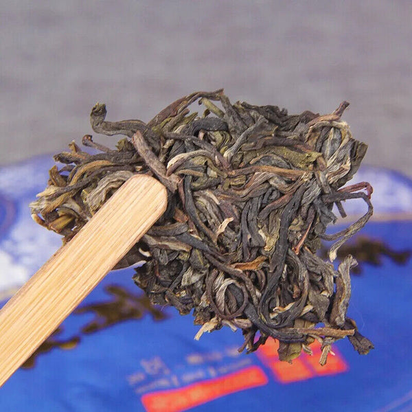 Chinese Famous Raw Puerh Tea Cake Ge Deng Qing Bing Yunnan Qi Zi Bing Cha 357g