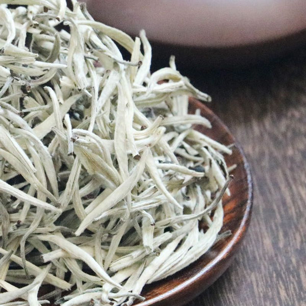 White Tea Baekho Silver Needle Spring Tea Pu'er Tea Ancient Tree Pure Material
