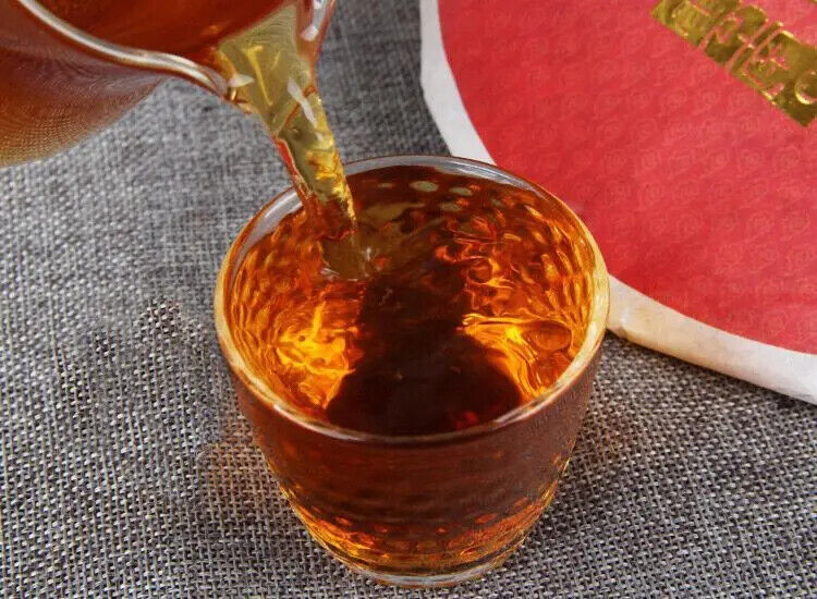 357G Chinese Famous Dian Hong Tea Old Tree Black Tea Cake