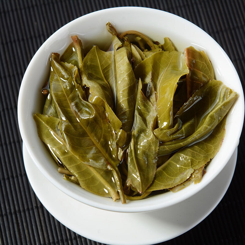 Yunnan Pu'er Tea Cake Raw Tea Yunnan Old Tree Tea Pu'er Tea 357g