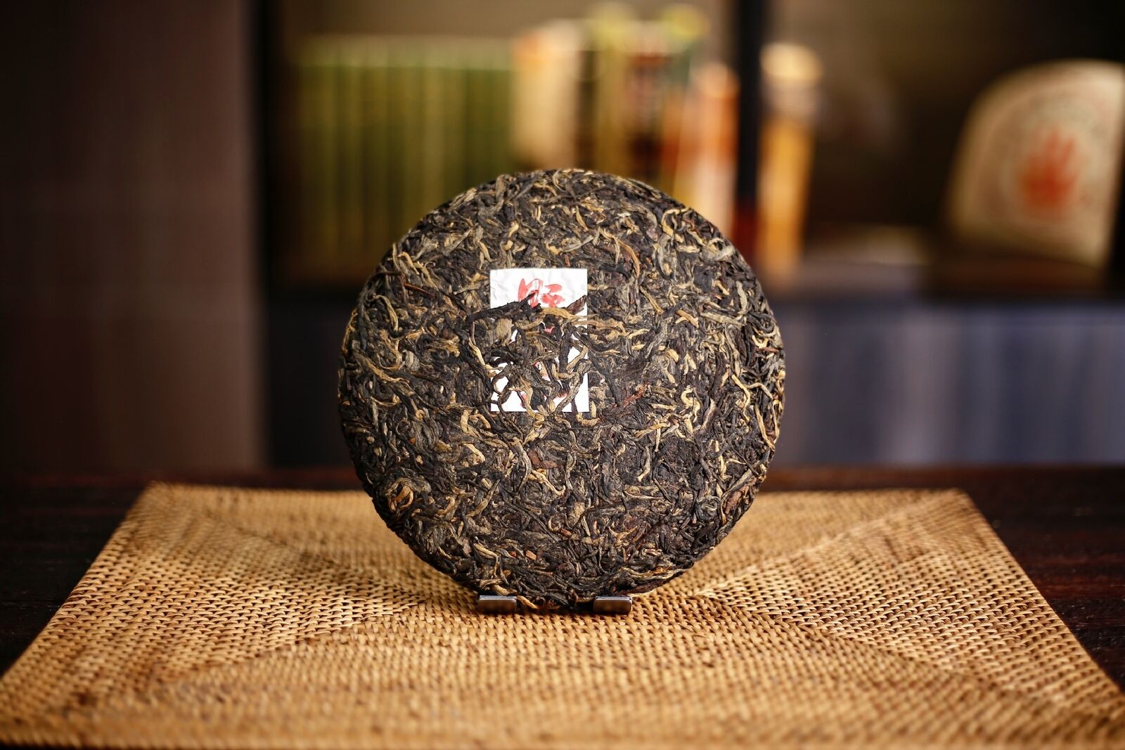 Yunnan Dianhong Fengqing Black Tea  357g Wild Ancient Tree Black Tea Cake Tea