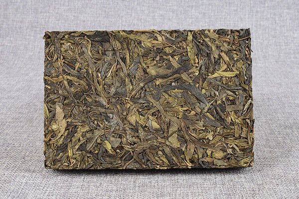 Yunnan Puerh Tea Iceland Gold Leaf Raw Tea 500g Puerh Raw Tea Brick