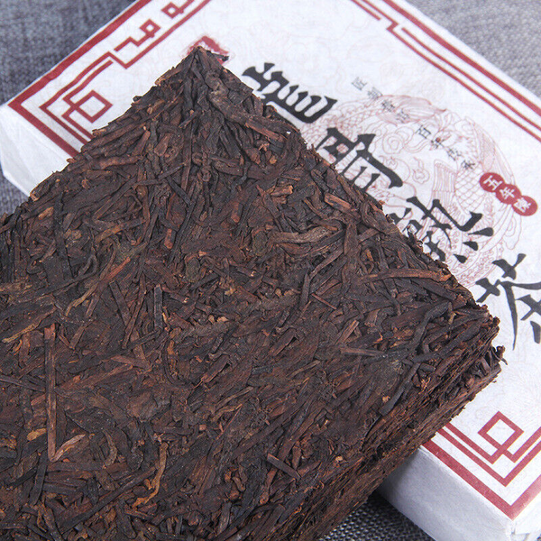 Black Tea Puerh Tea Ripe Tea 1000g Brick Old Tea Stem Dragon Bone Ripe Tea