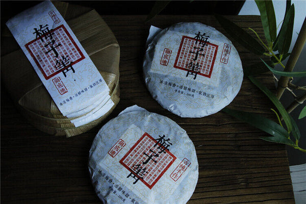 Plum turnip potted pond ancient tree raw tea cake cold plum aroma and deep charm