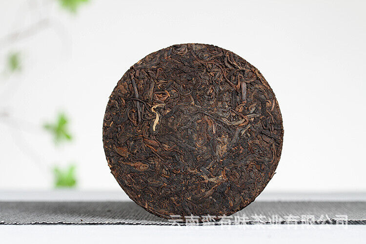 Yunnan Pu'er Tea Big Tree Old Tree Tea 100g Brown Ripe Cake (Chong)