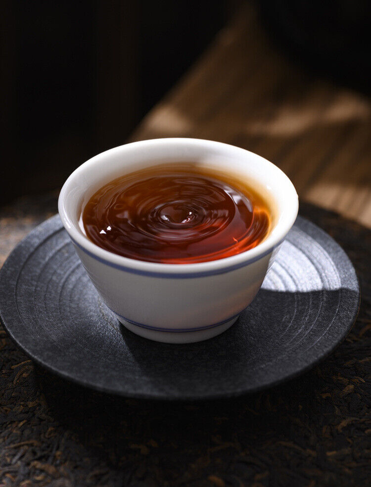 Yunnan Puerh Tea Longzhu Iceland Lao Man'e Tea Leaves 500g/1.1lb