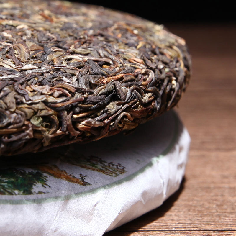 Pu'er Tea Glutinous Fragrance Pu'er Raw Tea Yunnan Qizi Cake Tea 357g