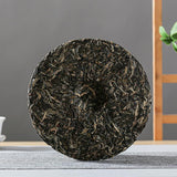 High-Quality Raw Xigui Pu'er Tea Cake  Yunnan Tea Tree King Pu'er Tea 357g