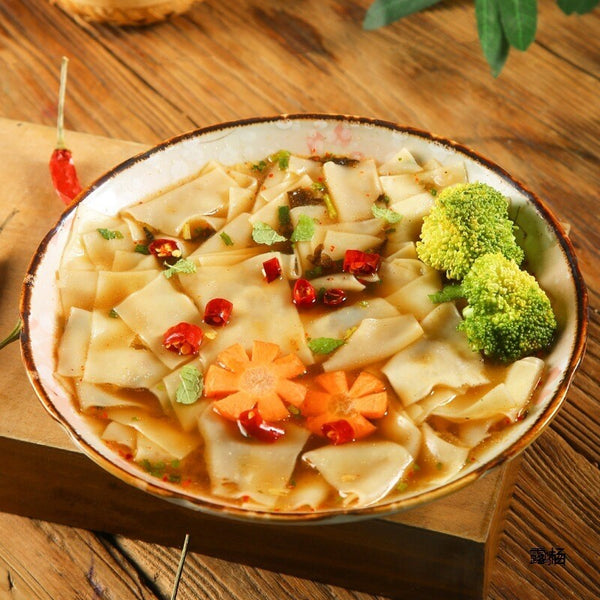 Packaged Seaweed Shrimp Sour Noodles in soup Noodles, Delicious, Sour and Sweet