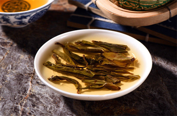 100g Yunnan Old Tea Tree Puer Tea Cakes Shen Pu'er Tea Cake Raw Pu-erh Green Tea