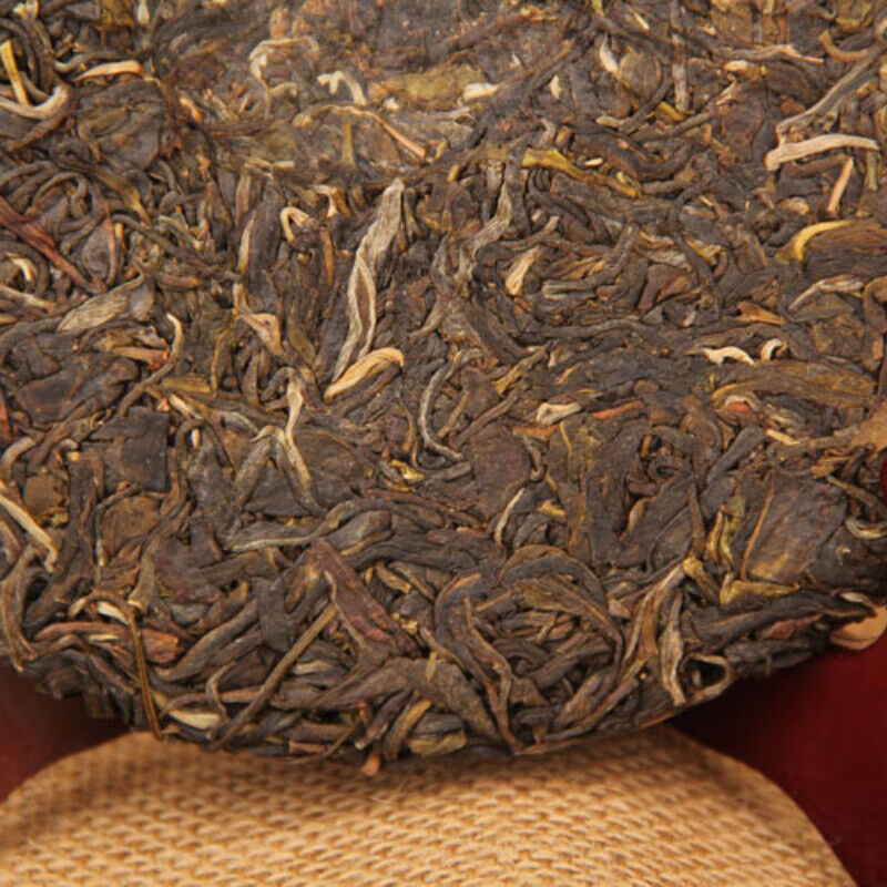 Hochwertige Pu'er Roher Tee Kuchen Yunnan Qizi Pu-erh Grüner Tee 357g