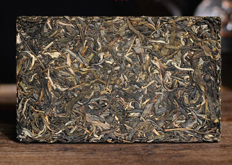 Yunnan Pu'er Raw Tea Brick Ancient Tree Tea 250g Pu'er Tea Brick