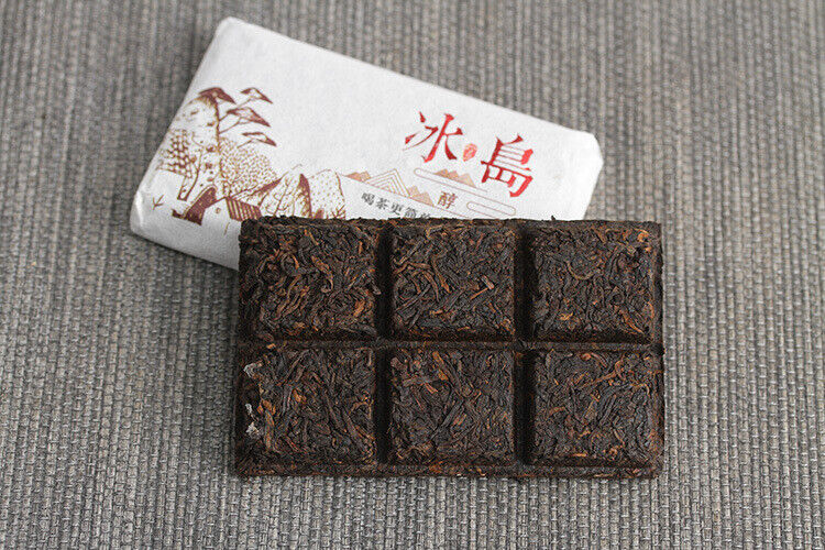 50g Yunnan Pu'er Icelandic Mellow Old Tree Ripe Chocolate Tea Brick Spring Tea