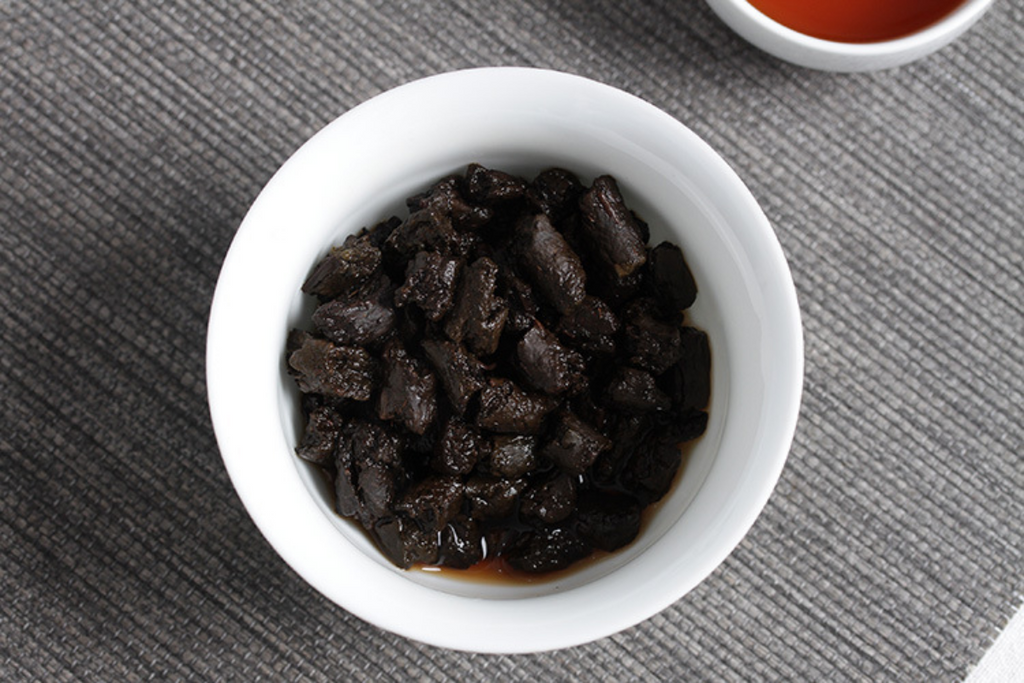 500g/Tin Yunnan Pu'er Tea Menghai Ripe Tea Jujube Tea Fossil Crushed Silver