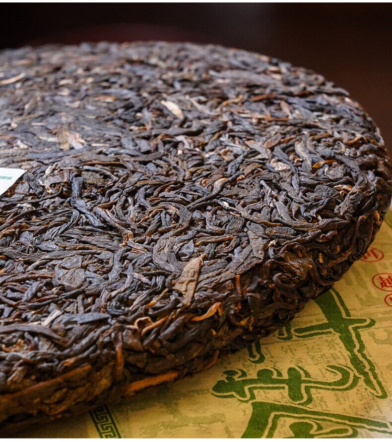 357g Puerh Raw Tea Cake Menghai Raw Tea Cake Yunnan Pu'er Tea