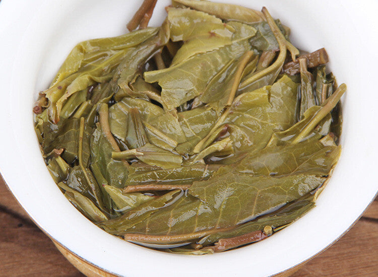 Old Ban Zhang Ancient Tree Green Tea Pu-erh Raw Tea Menghai Seven-Disc Cake