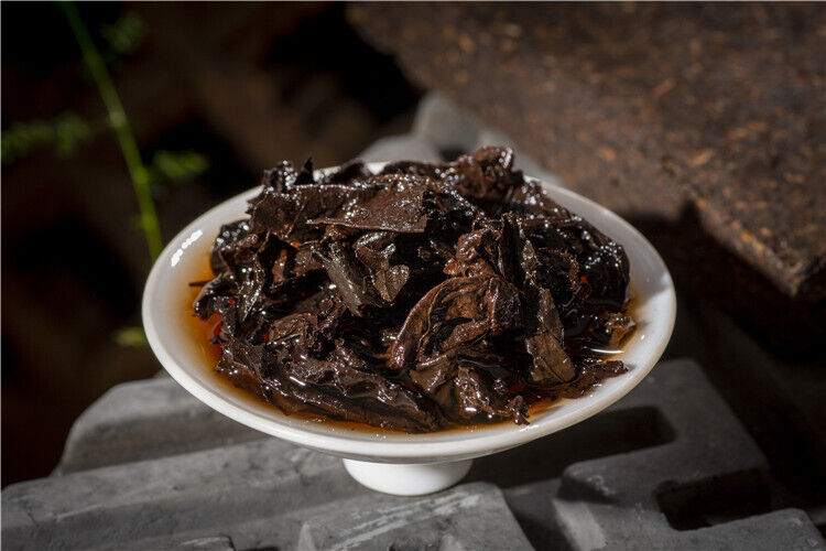 250g Yunnan Pu'er Tea Brick Brown Mountain Arbor Menghai Big Leaf Spring Tea