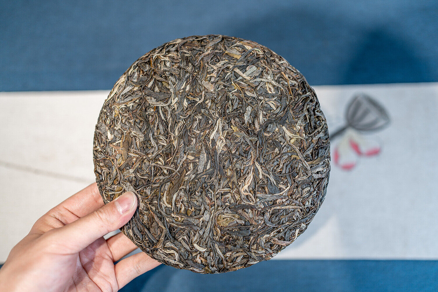 357g DaXueshan Pu'er Raw Tea Yunnan First Spring Ancient Seven Seed Cake Tea