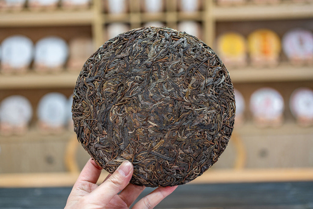 Pu-erh Raw Tea Cake 357g Yunnan Ancient Tree Pu-erh Tea Cake