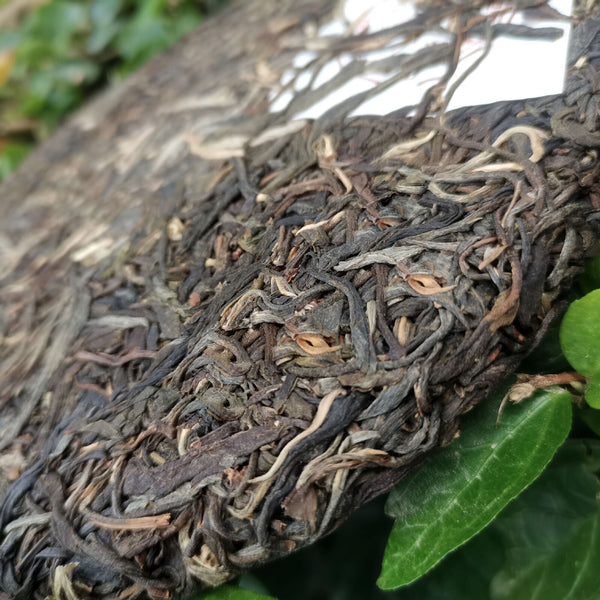 Lao Ban Zhang Eco Tea Pu'er Tea 357g Pu'er Raw Tea Cake