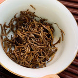 Fruity Bulk Tea Wuyi Jinjunmei Black Tea Yellow Buds New Tea Loose Tea 500g