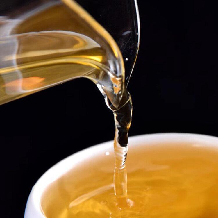 Exquisite in Taste and Aroma Premium 357g Yiwu Ancient Tree Pu'er Raw Tea