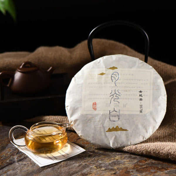 Natural Green Tea Yunnan Pu'er Tea Moonlight White Tea Bud Puerh Tea Cake 357g