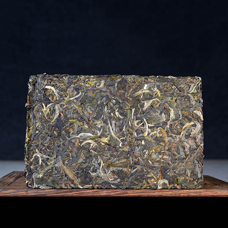 Yunnan Pu'er Raw Tea Brick Ancient Tree Tea 250g Pu'er Tea Brick