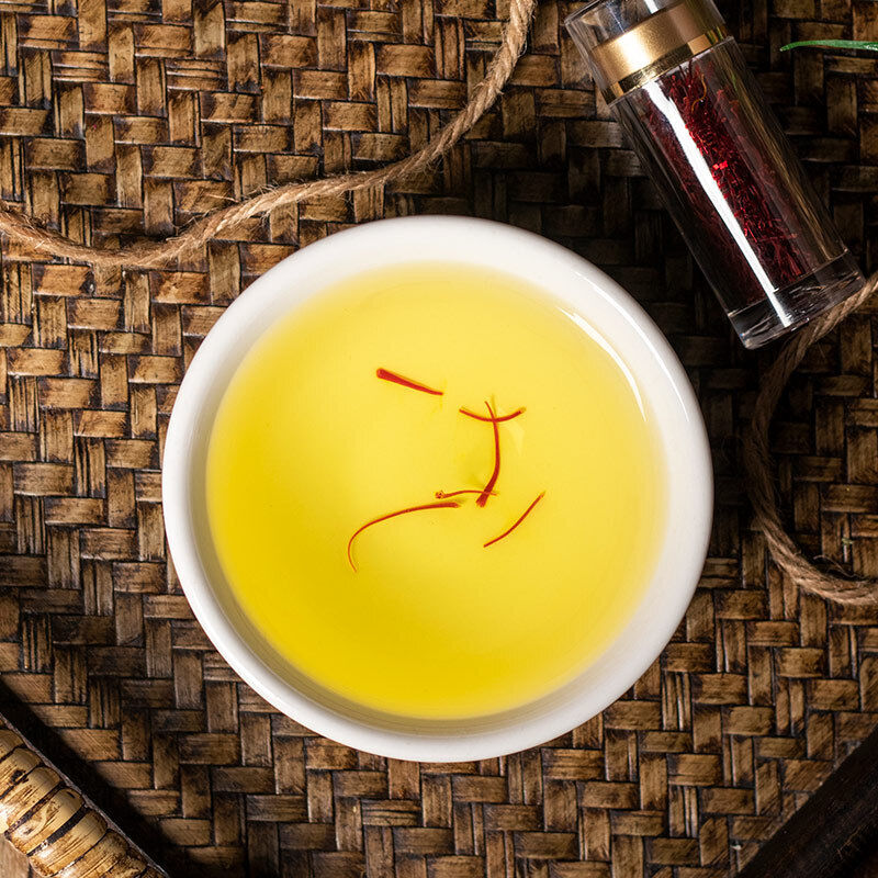 Luxury 1g Saffron Threads: Pure & Premium for Women's Wellness