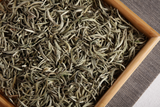 Pu'er raw tea white hair silver needle white hair single bud moonlight white tea