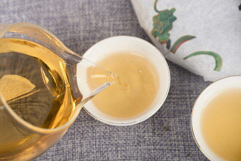 357g/cake Mint Pond Fresh Tea Cake Yiwu Mint Pond Spring Yunnan Fresh Cake Tea