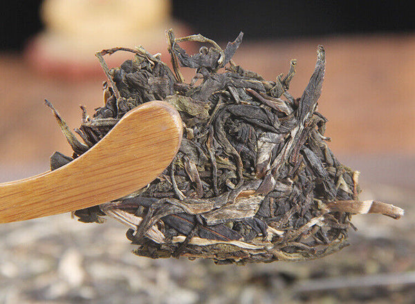 Icelandic raw tea cake spring tea pure sweet Mengku Pu'er seven seed cake tea