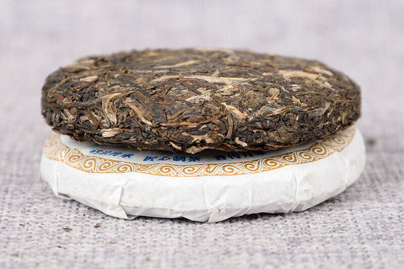 Yunnan Pu'er Tea Leaves Yiwu Tea Cake Raw Pu'er Tea Cake 50g