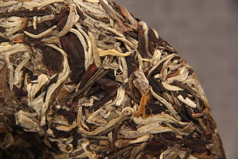 New Raw Tea Yunnan Pu'er Tea Moonlight White Cake Pure Handmade Trees 357g
