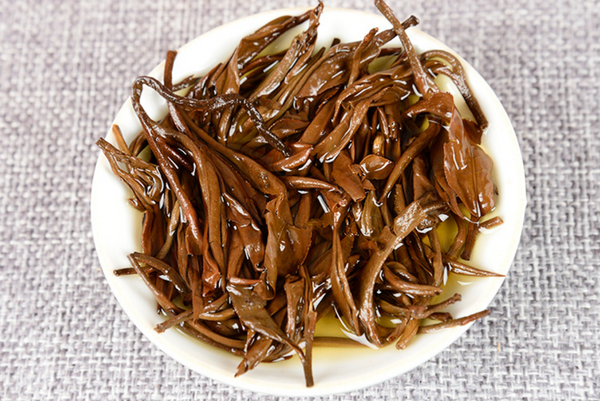 500g Yunnan Fengqing Dian Hong Tea One Leaf Curved Strips Kung Fu Black Tea