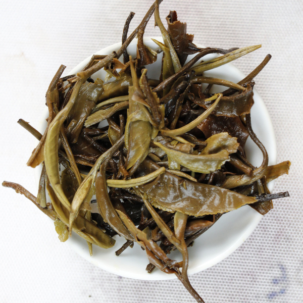 500g Yunnan White Tea Moonlight White Dragon Pearl Stripe Handcrafted Tea