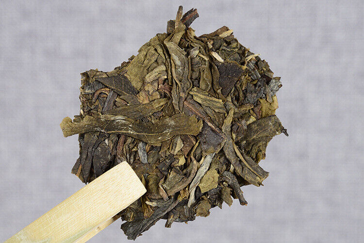 Yunnan Puerh Tea Iceland Gold Leaf Raw Tea 500g Puerh Raw Tea Brick