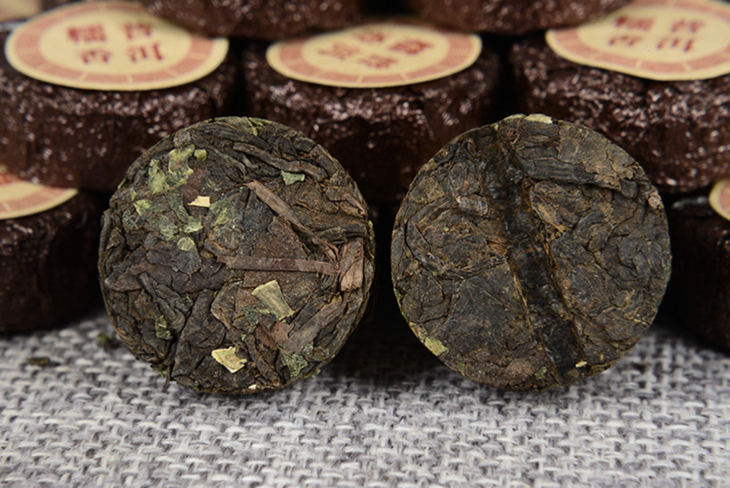 Yunnan Puerh Tea Strong Fragrant Small Jade Cake Glutinous Fragrant Ripe Tuo Tea