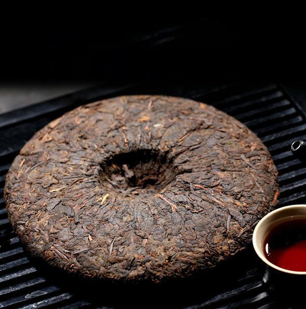 357g/CAKE Ancient Tree Ripe Tea Menghai Old Banzhang Aged Old Puerh Tea