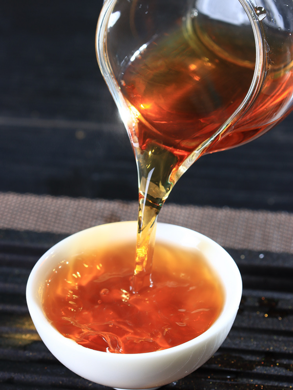 500g Yunnan Ancient Black Tea Golden Silk Golden Snail Fengqing Dian Hong Tea