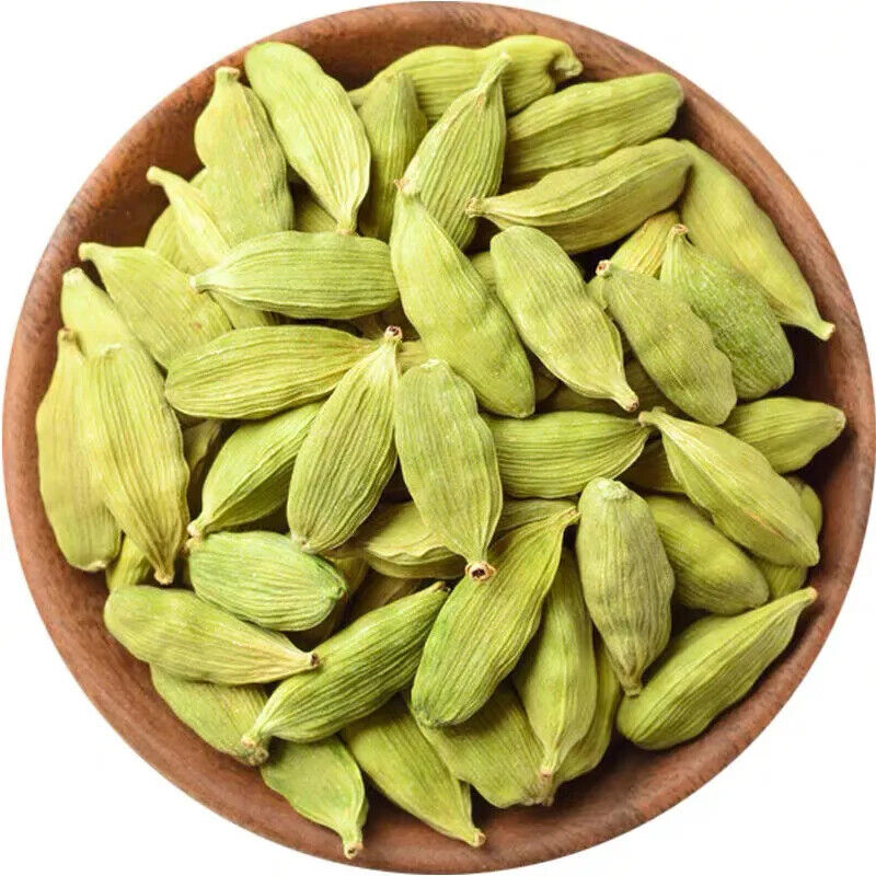 Organic Green Cardamom Pods Whole - Fresh Cardamom Seeds - 8.8OZ Main image