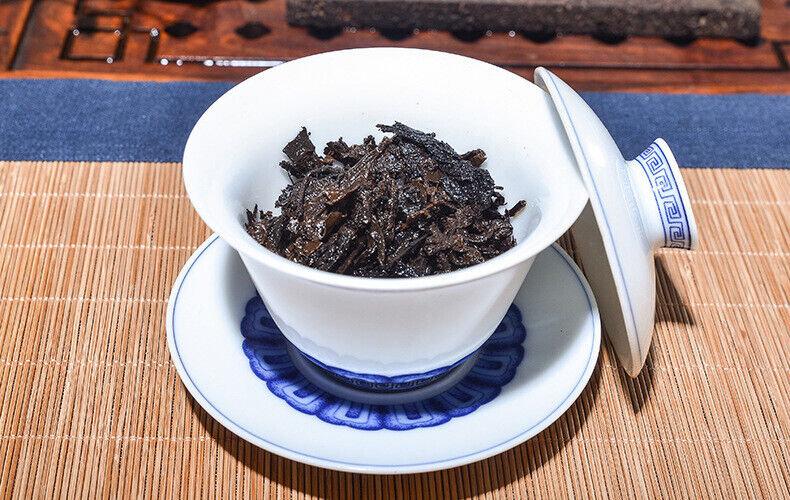 Yunnan Pu'er 357g Menghai Pu'er Ripe Tea Cake Yunnan Tea