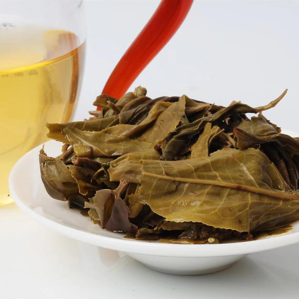 250g Yiwu Ancient Tree Spring Harvest 2021 Yunnan Pu-erh Tea Raw Cake