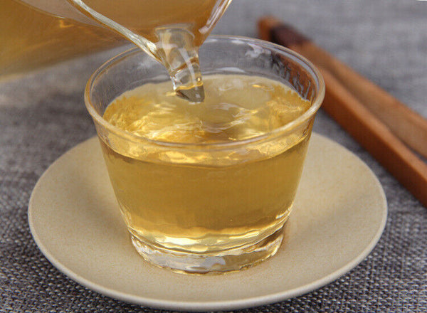 Pu'er Raw Tea Cake Yunnan Tea Cake 年南糯山古树纯料普洱茶生茶饼云南七子饼茶357g