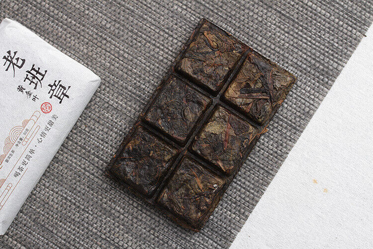 Yunnan Pu'er Tea 50g*2 Old Banzhang Golden Leaf Raw Brick Tea Aged Pu'er Tea