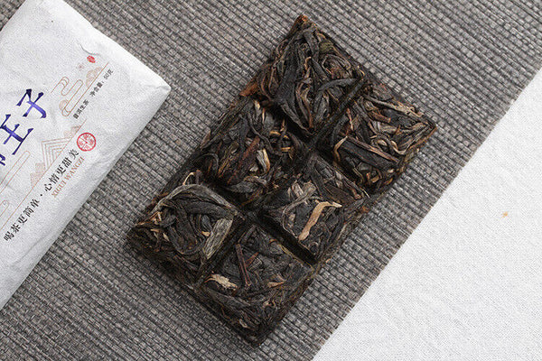 50g Yunnan Pu'er Tea Xigui Prince Large Old Tree Pu'er Raw Tea Brick Aged Pu'er