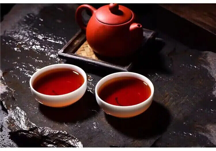 Chinese Fermented Mini Pu-erh Cake Ripe Tea Menghai Royal Cooked Tea Cake 100g