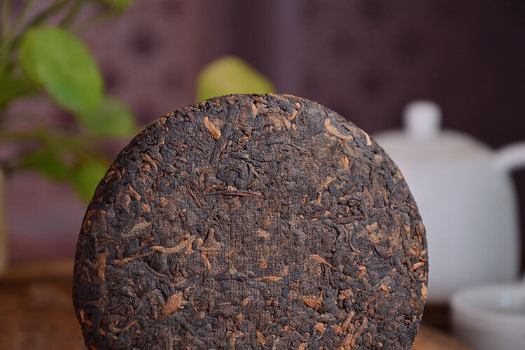 High Quality Puerh Ripe Tea Cake Golden Bud Tea Cake 100g
